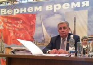 Коммунистсен патийӗн рескомӗн пӗрремӗш секретарӗ Валентин Шурчанов 