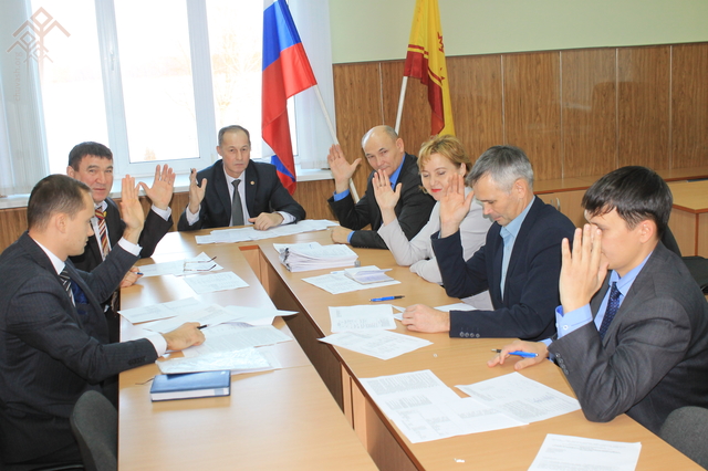 Конкурс комиссийӗн пайташӗсем