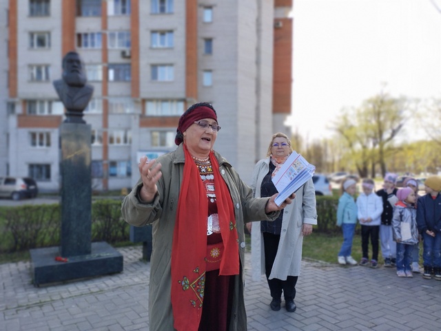 К. Иванов ячӗллӗ вулавӑш страницинчен илнӗ сӑнӳкерчӗк