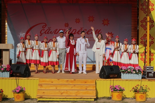 Алина Петрован халӑх тетелӗнчи страницинчен илнӗ сӑнӳкерчӗк 