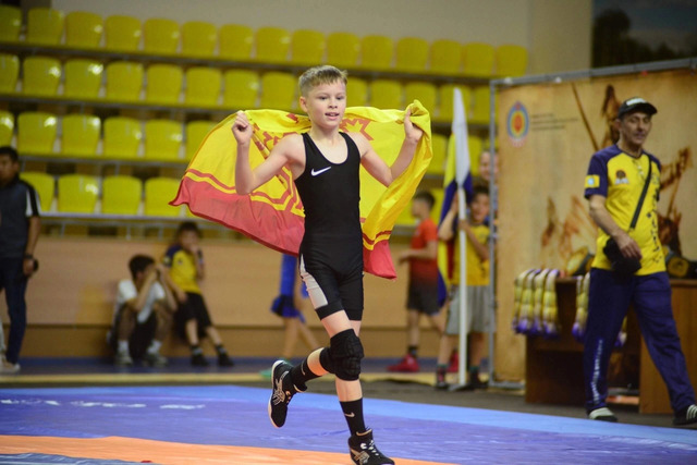 "Контактри" сӑн