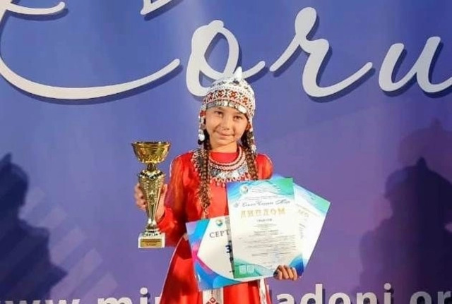 «Сувар» хаҫат халӑх тетелӗнче вырнаҫтарнӑ сӑнӳкерчӗк