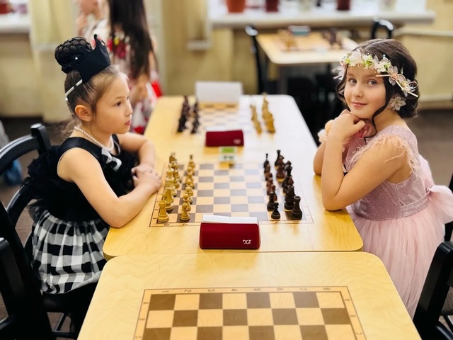 «Контактри» сӑн