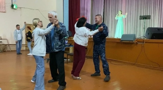 "Контактри" сӑн