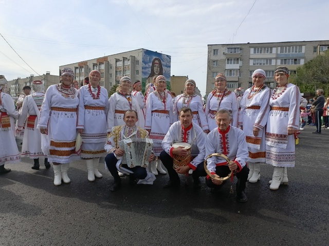 Иккассинчи халӑх пултарулӑх ҫурчӗн сӑнӳкерчӗкӗ