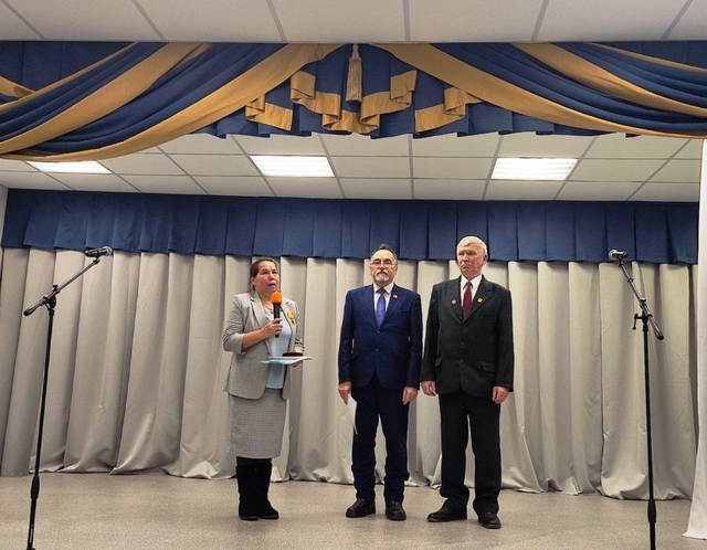 Виталий Михайлов страницинчен илнӗ сӑнӳкерчӗк