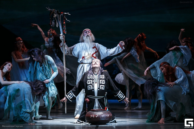 Юрӑпа ташӑ ансамблӗн халӑх тетелӗнчи ушкӑнӗнчен илнӗ сӑнӳкерчӗк