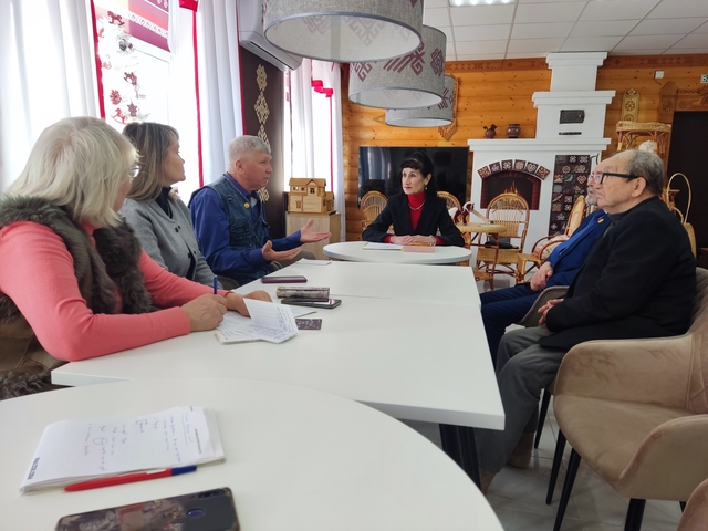 Виталий Михайлов страницинчен илнӗ сӑнӳкерчӗк