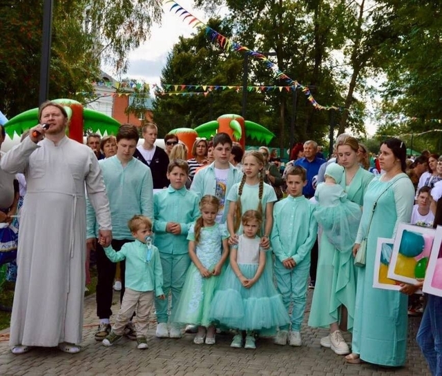 «Контактри» сӑн