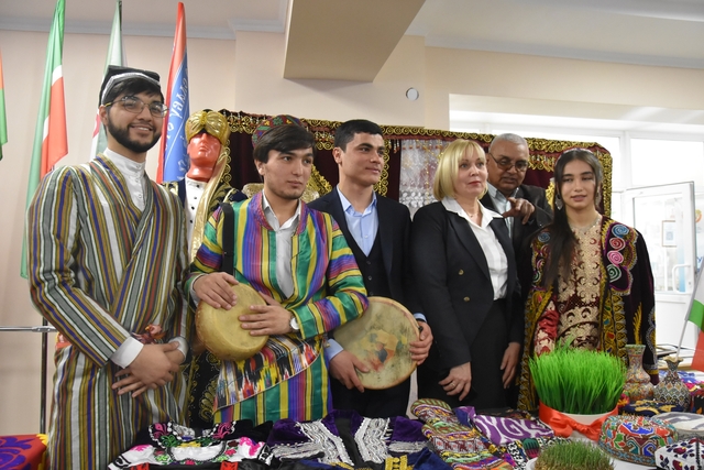 «Контактри» сӑн