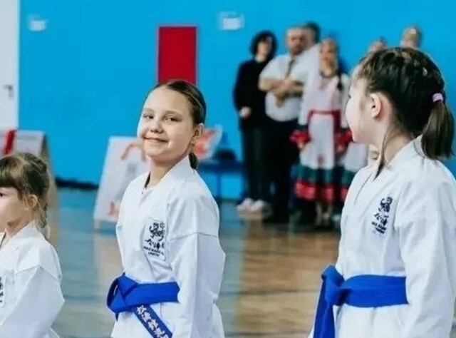 «Контактри» сӑн