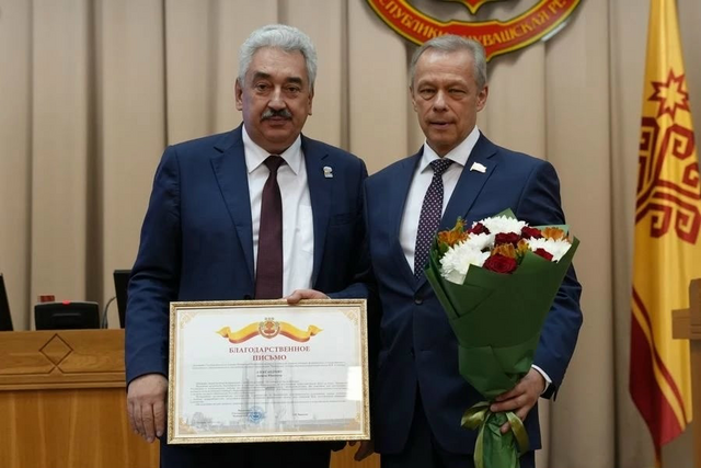 Леонид Черкесов страницинчен илнӗ сӑнӳкерчӗк