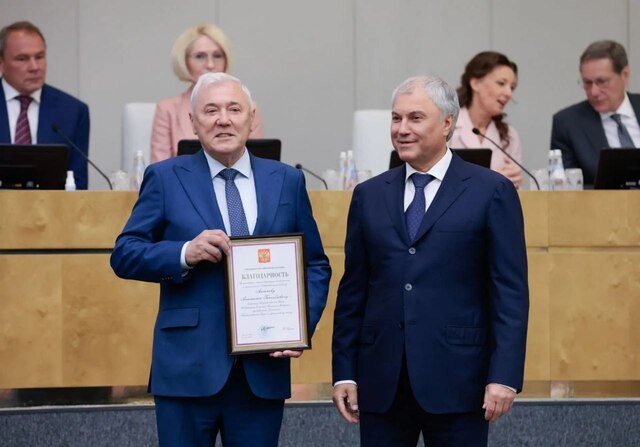 Анатолий Аксаков архивӗнчи сӑн