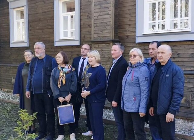 «Контактри» сӑн
