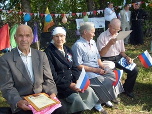 Таисия Михайловнӑпа Михаил Андрианович Назаровсем